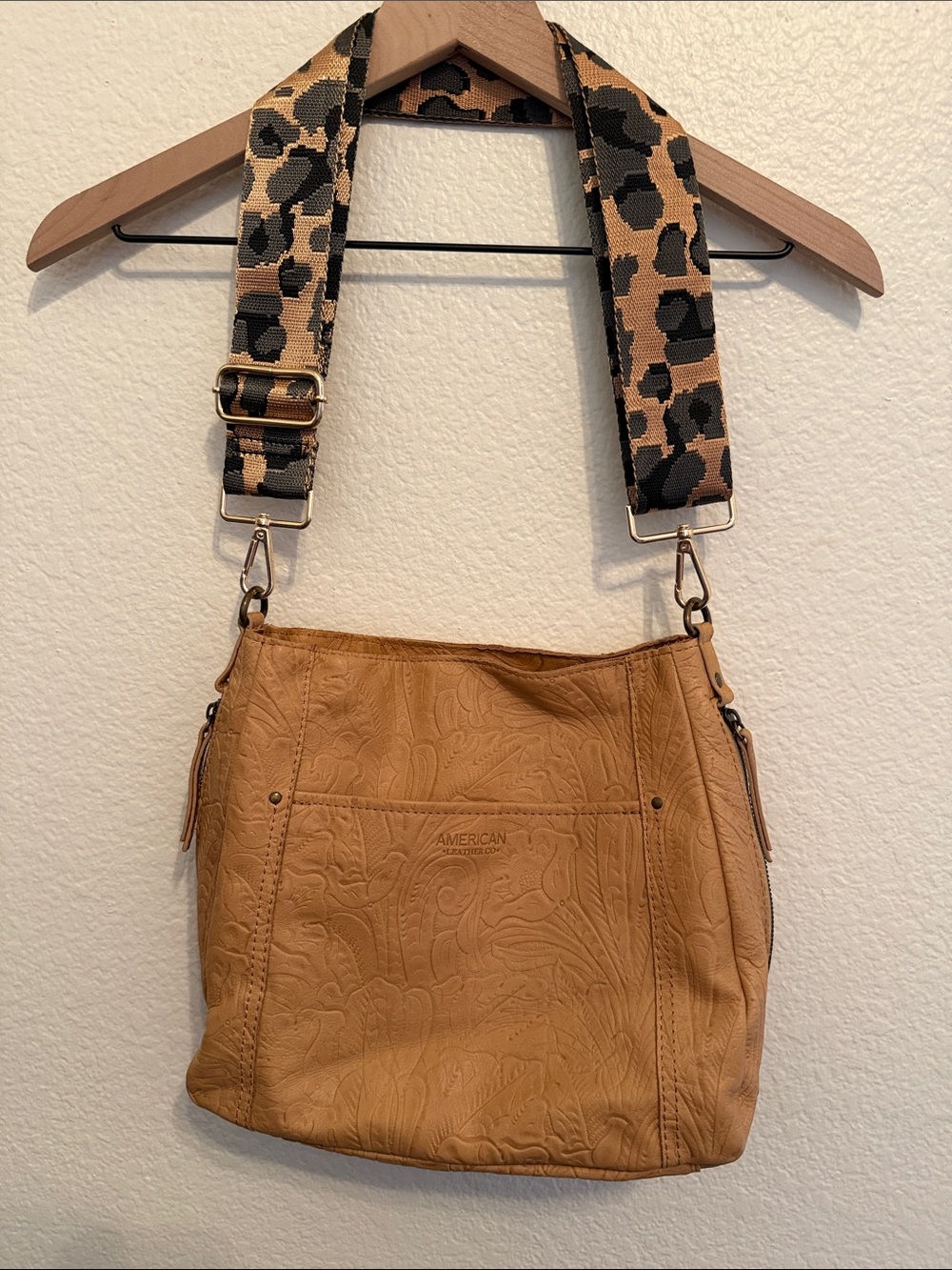 American Leather Co Austin Shoulder Bag-Tan Embossed + aftermarket strap